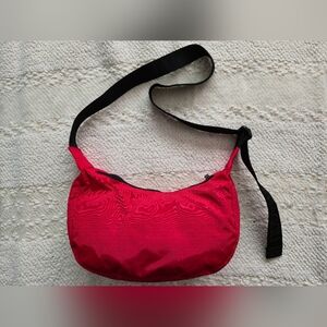 Baggu small nylon crescent candy apple